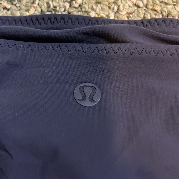 Lululemon blue and white swim bottoms - Picture 3 of 4